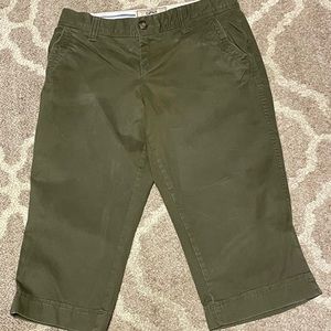 Old Navy women/junior capris